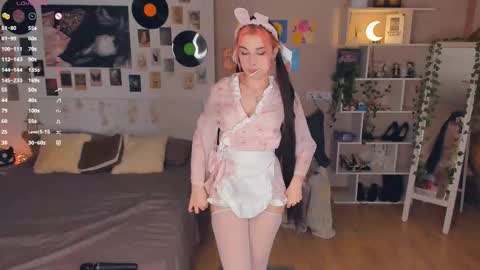 Lona online show from 02.09.26