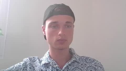 Snapshot of london_tomy chatting on 11.23.25 london_tomy online show from 11.23.25