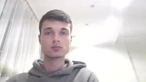 Snapshot of london_tomy chatting on 12.20.25 london_tomy online show from 12.20.25