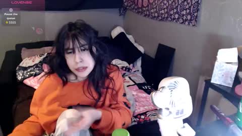 Snapshot of londonray chatting on 02.07.26 londonray online show from 02.07.26