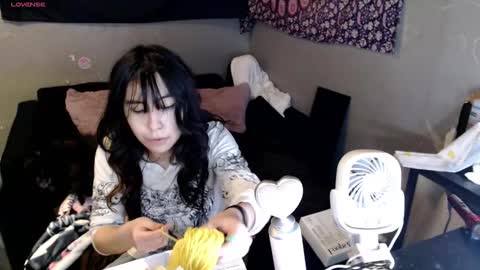 Snapshot of londonray chatting on 02.14.26 londonray online show from 02.14.26