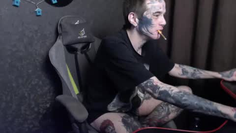 Snapshot of lone1ycrystal chatting on 03.12.25 Chris online show from 03.12.25