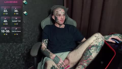 Snapshot of lone1ycrystal chatting on 10.06.25 Chris online show from 10.06.25