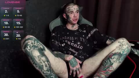 Snapshot of lone1ycrystal chatting on 10.17.25 Chris online show from 10.17.25