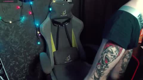 Snapshot of lone1ycrystal chatting on 02.15.26 Chris online show from 02.15.26