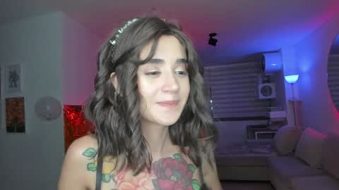 Snapshot of lonelly_lolly98 chatting on 01.05.25 SABRINA online show from 01.05.25