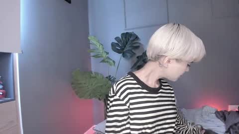 Snapshot of lonelly_lolly98 chatting on 02.23.25 SABRINA online show from 02.23.25