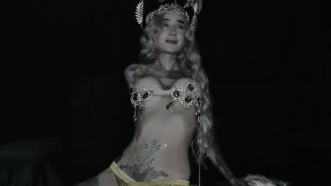 Snapshot of lonelly_lolly98 chatting on 11.04.25 SABRINA online show from 11.04.25