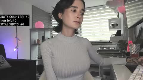 Snapshot of lonelly_lolly98 chatting on 11.08.25 SABRINA online show from 11.08.25