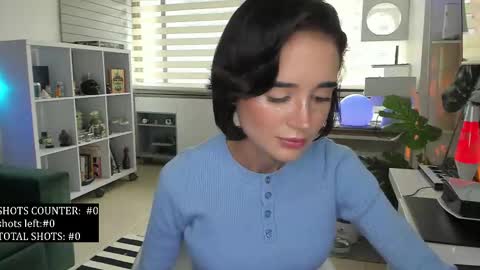 Snapshot of lonelly_lolly98 chatting on 12.18.25 SABRINA online show from 12.18.25