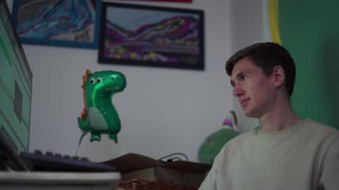 Lonely online show from 10.05.25