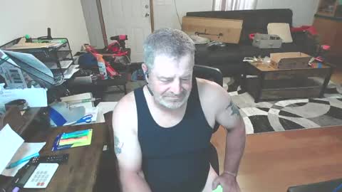 Snapshot of lonelybrad69 chatting on 07.31.26 lonelybrad69 online show from 07.31.26