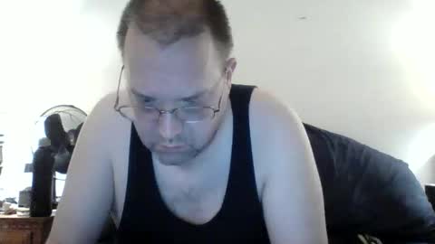 Lonely Man online show from 04.12.26