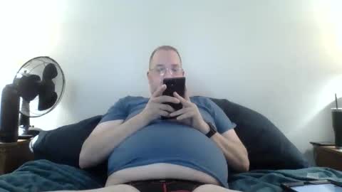 Lonely Man online show from 05.04.26