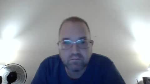 Lonely Man online show from 05.05.26