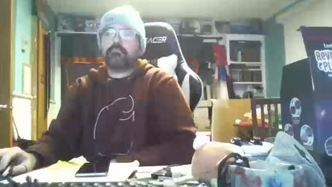 Snapshot of longandcut99 chatting on 10.13.25 longandcut99 online show from 10.13.25