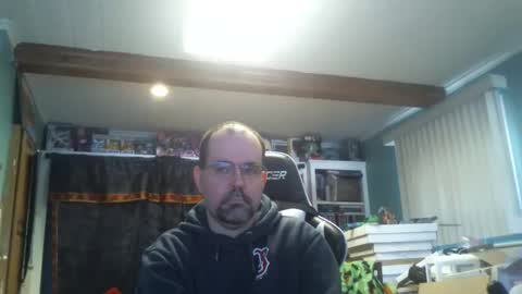 Snapshot of longandcut99 chatting on 03.25.26 longandcut99 online show from 03.25.26