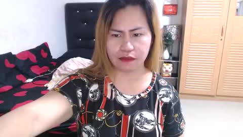 Snapshot of longasiansausage chatting on 09.10.25 TOPwithEXTRABiG online show from 09.10.25