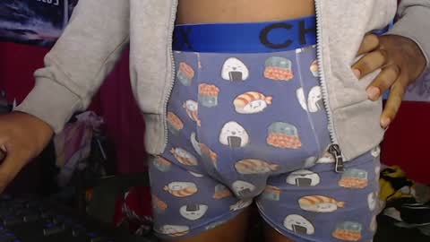 Snapshot of longdickservice01 chatting on 02.08.25 professionalbreastsucker online show from 02.08.25