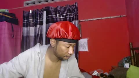 Snapshot of longdickservice01 chatting on 02.18.25 professionalbreastsucker online show from 02.18.25