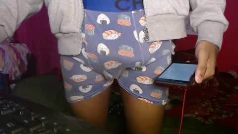 Snapshot of longdickservice01 chatting on 02.27.25 professionalbreastsucker online show from 02.27.25