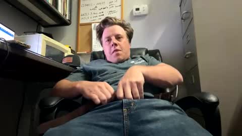 Snapshot of longjohnsilverskin chatting on 04.24.26 longjohnsilverskin online show from 04.24.26