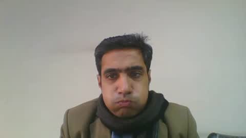 Snapshot of longthick1985 chatting on 12.27.24 Lleida-man online show from 12.27.24