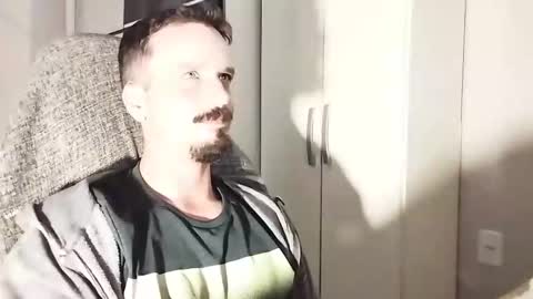 Snapshot of lookaz4010 chatting on 10.11.25 Lucas online show from 10.11.25