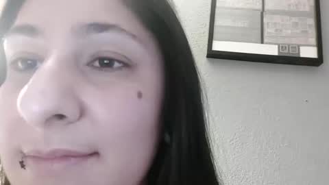 Snapshot of loolaunshaved chatting on 12.20.25 loolaunshaved online show from 12.20.25