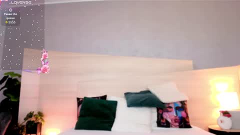  Annie online show from 07.14.26