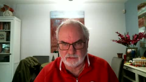 Snapshot of loop102 chatting on 01.10.25 loop102 online show from 01.10.25