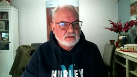 Snapshot of loop102 chatting on 01.27.25 loop102 online show from 01.27.25