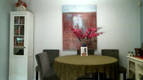 Snapshot of loop102 chatting on 01.15.26 loop102 online show from 01.15.26