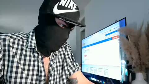 Snapshot of loov2watch chatting on 03.16.26 Mato online show from 03.16.26