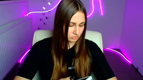 Lora online show from 07.24.26
