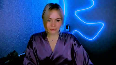 Lora online show from 02.04.26