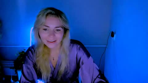 Lora online show from 06.10.26