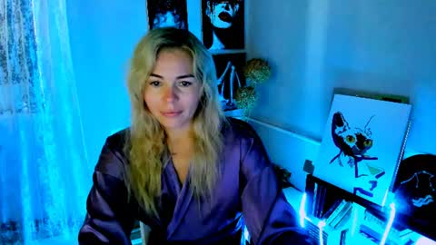 Snapshot of loraboyar chatting on 07.20.26 Lora online show from 07.20.26