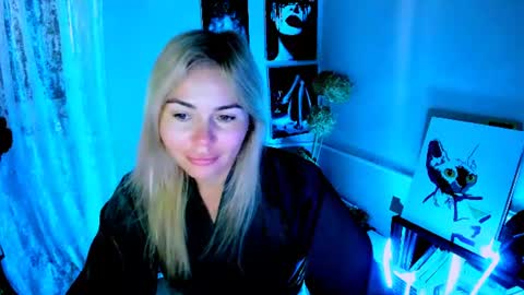 Snapshot of loraboyar chatting on 08.03.26 Lora online show from 08.03.26