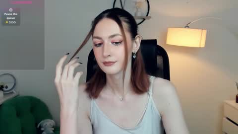 Lora online show from 11.20.25