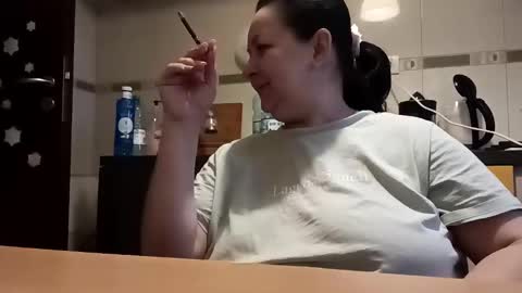 Lora online show from 12.06.24