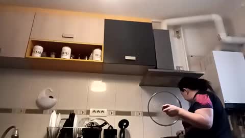 Lora online show from 01.05.25