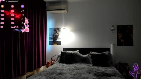 Lora online show from 01.14.25