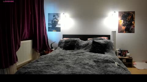 Lora online show from 01.15.25