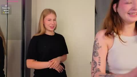 Snapshot of lorageorge chatting on 06.04.26 Nika and Rouse online show from 06.04.26