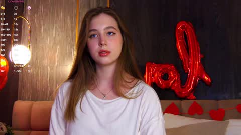 Loraine online show from 02.16.25