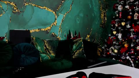 Miss online show from 12.13.24