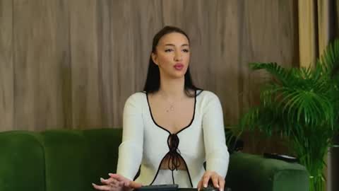 Miss online show from 03.02.25