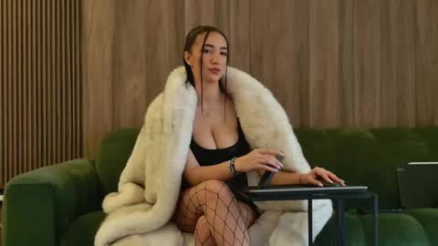 Miss online show from 03.12.25