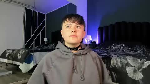 L A U R E L online show from 06.25.26